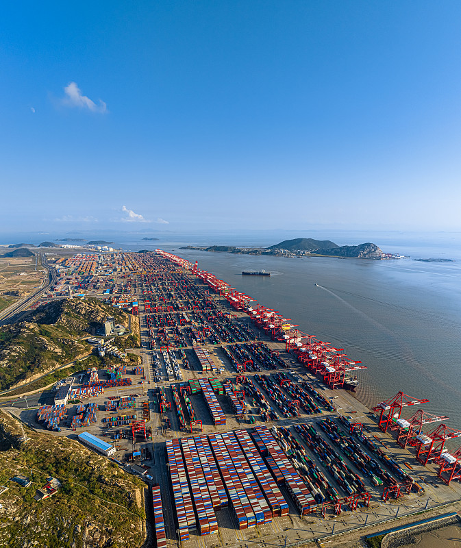 飞机托运行李怎么收费