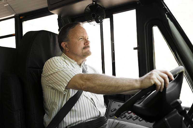 太阳能电池板运用香港跨境联运运抵澳大利亚伯尼