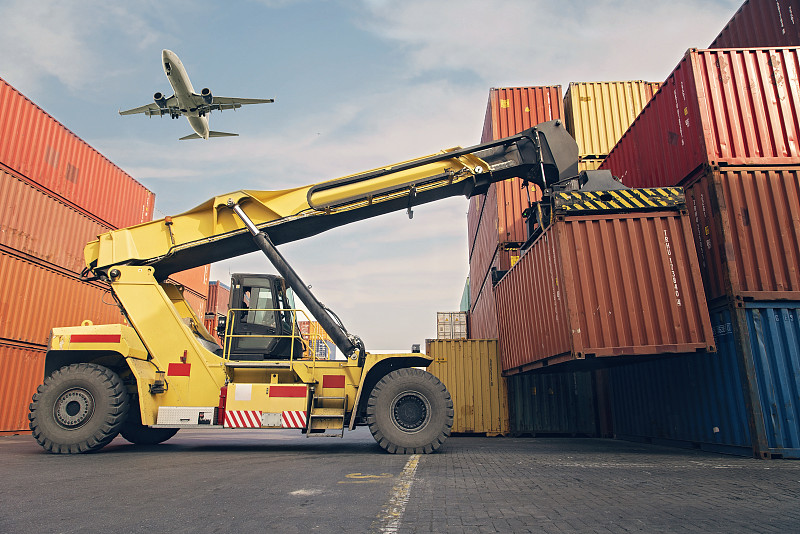 中国昆明至布尼 (Bunbury)的卫星组件使用空运派送8天内配送到