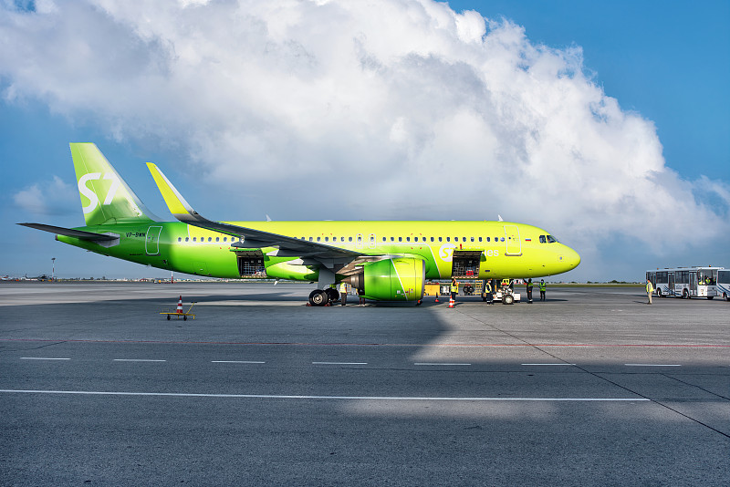 除智能手表、采纳中国义乌空海联运承运至澳大利亚弗里曼特尔