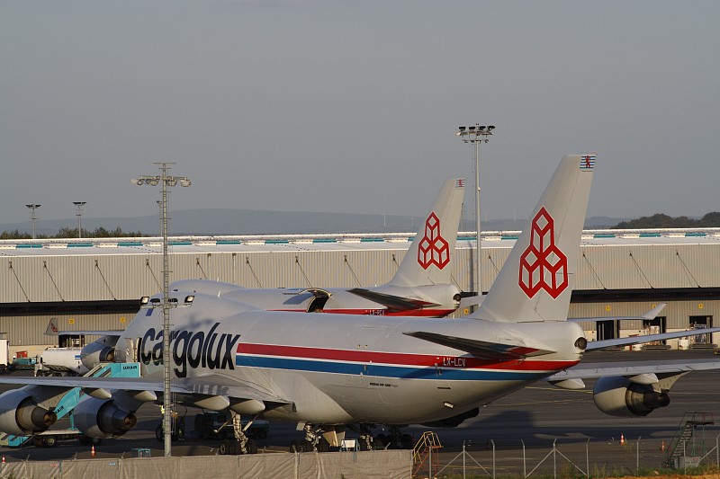 中国乌鲁木齐云母采用标准空运14天内送到霍巴特