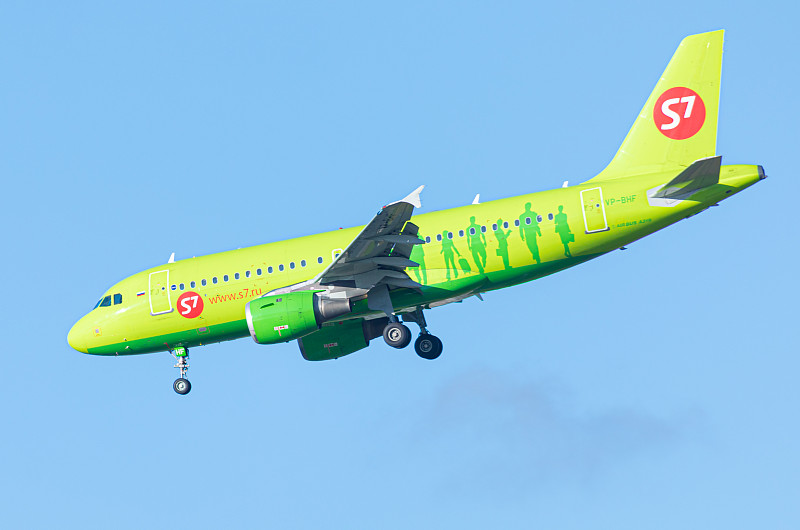 鲁花花生油经过青岛跨境海空联运配送到澳洲卡拉萨(Karratha)