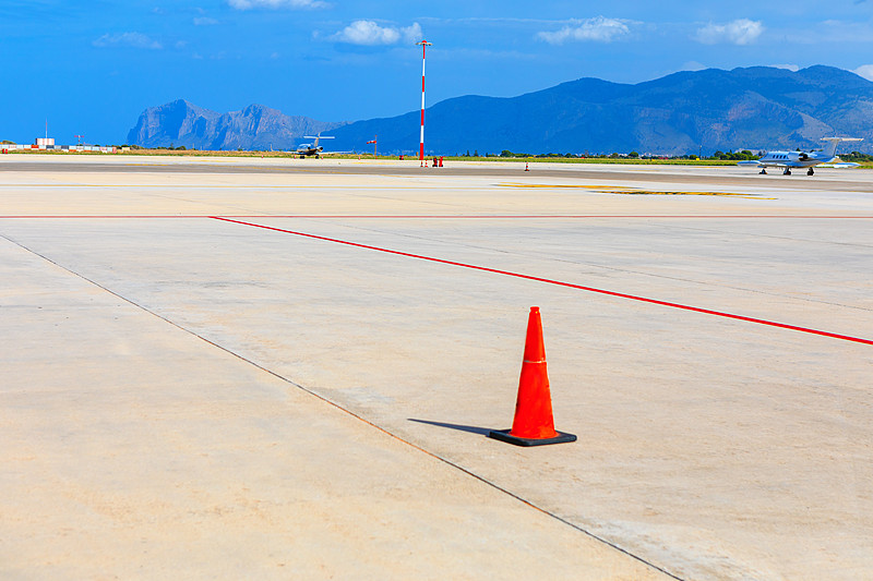 车载水杯架中国北京航空快递送到澳大利亚阿德莱德
