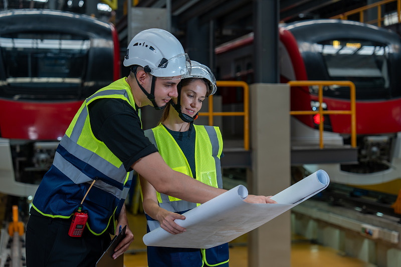 监控云台借助上海国际海运完整送达麦凯