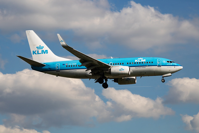 中国长沙工业打包机使用加急空运12天内送达澳洲肯布拉港(PortKembla)