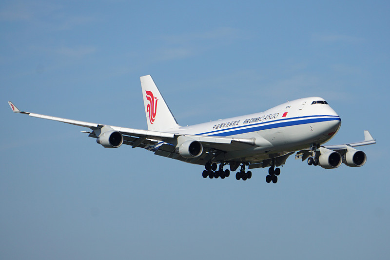 中国成都到澳大利亚达尔文的挂钟采用空运8天配送到 中国成都到澳大利亚达尔文的挂钟采用空运8天配送到