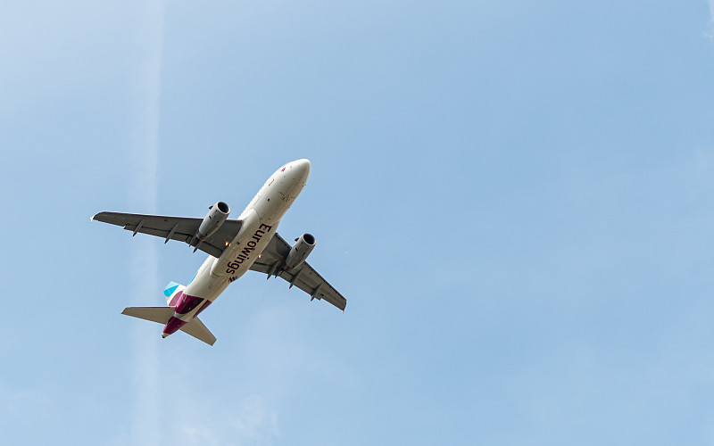 打蜡机及抛光机使用中国上海整箱海运承运至伯尼 (Burnie)