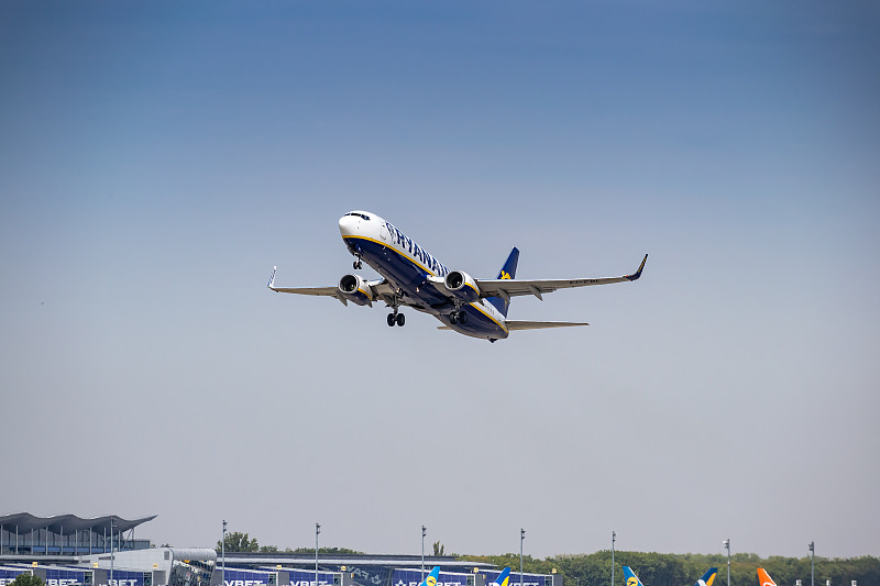 手机防蓝光膜选用中国东莞国际空运专线送到波特兰