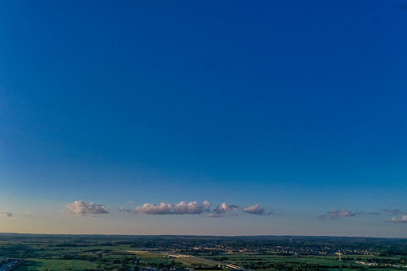 音频线材（3.5mm音频线、光纤音频线）经过东莞集装箱运输抵达澳大利亚布里斯班(Brisbane)