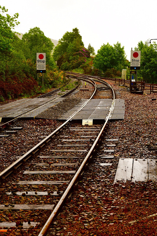电动汽车通过中国武汉国际海空联运派送到澳洲昂斯洛(Onslow)