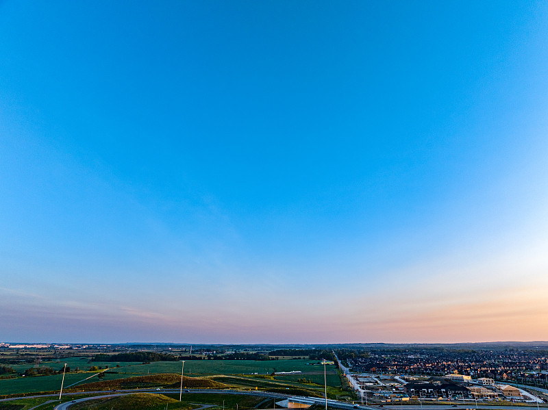 贝亲婴儿润肤露经过中国广州空海联运送到皮里港 (Port Pirie)