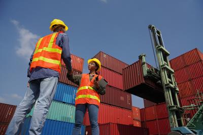 手提式电安全灯采取中国深圳国际海空联运快速送达奥尔巴尼