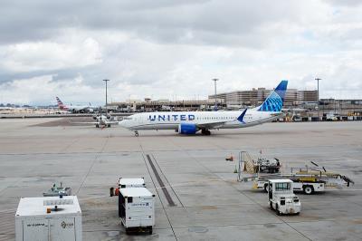 钢钉通过中国西宁国际航空货运送到澳洲兰瑟斯顿