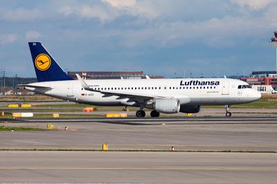 机电新产品运用大连海空联运承运至澳洲德文波特