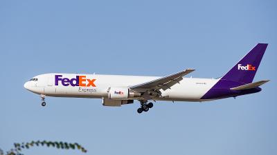 中国海口宠物尿垫采用空运专线9天送达澳大利亚卡拉萨