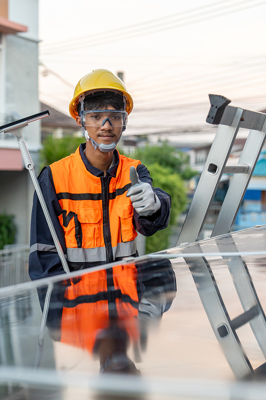 中欧班列打通老区陆港走向世界的新丝路 中欧班列打通老区陆港走向世界的新丝路