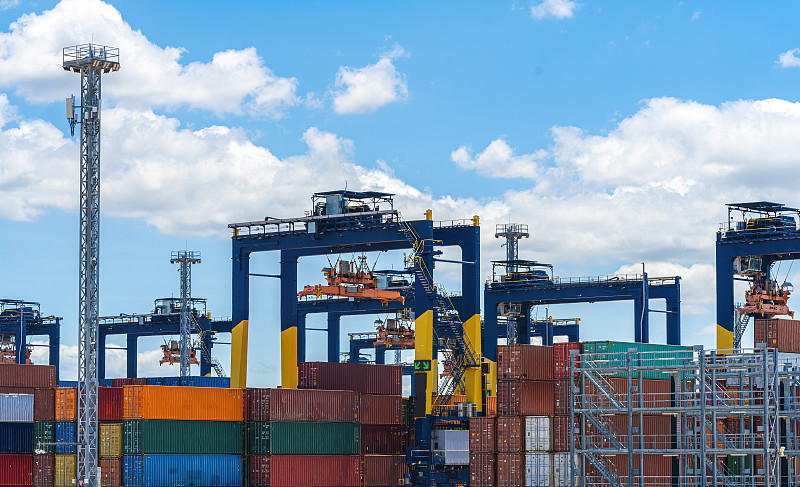 河北港口集团修旧利废打造绿色港口 河北港口集团修旧利废打造绿色港口