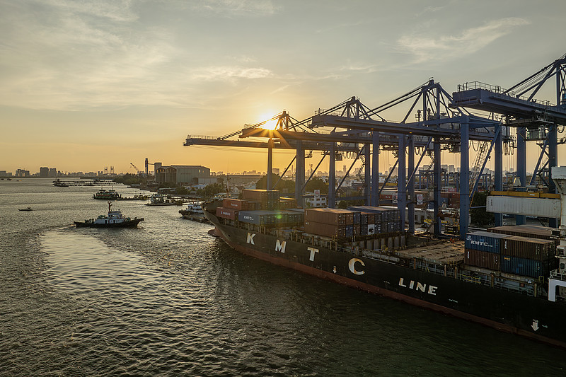 万国邮联:美国关税政策冲击全球邮政运营商 万国邮联:美国关税政策冲击全球邮政运营商