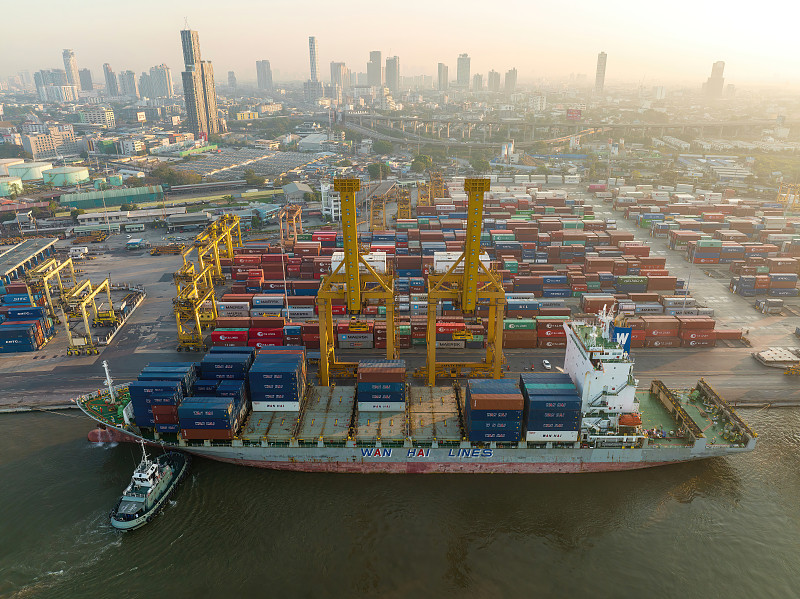 油轮狂欢！VLCC运费攀升至4年来最高点