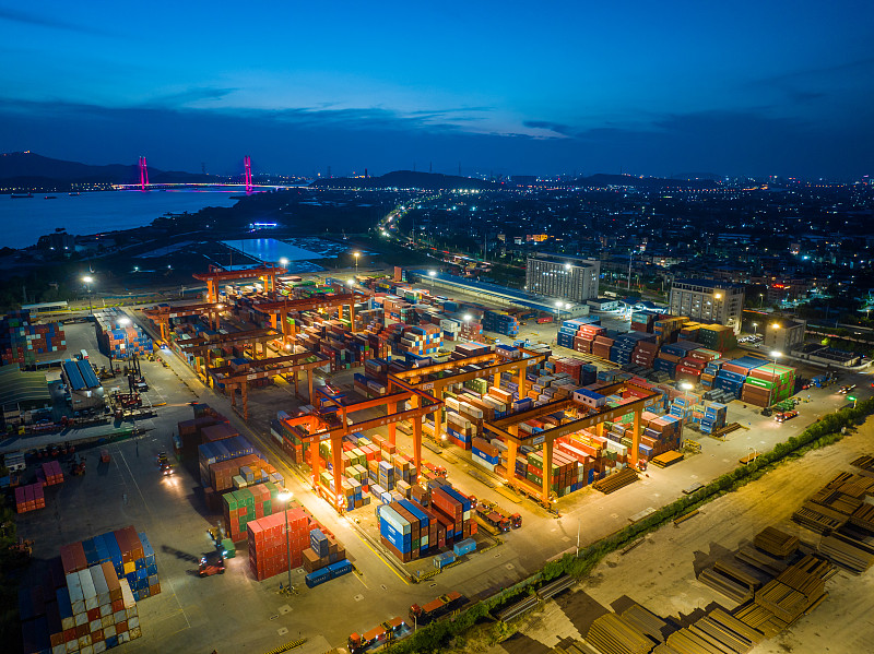 由于运力紧张，第四季度航空货运价格预计会偶尔出现飙升