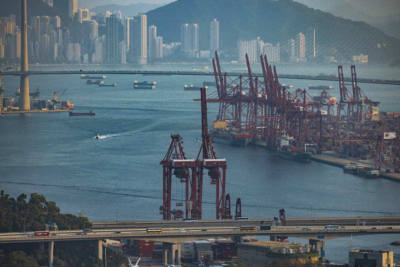 烟台港成功接卸山东首艘外贸进口甲醇船舶