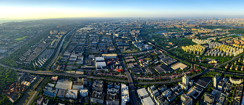 舟港公司货物吞吐量再超亿吨