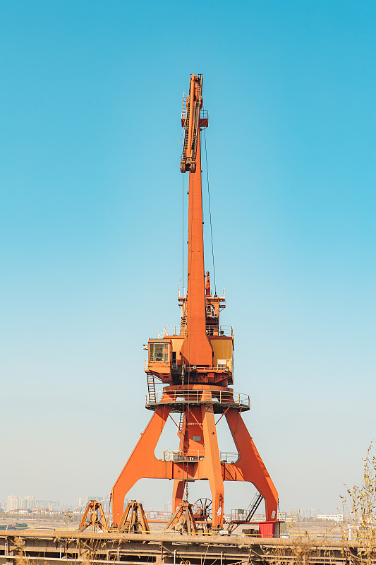 中欧班列五年发运货物超8.5万标箱 中欧班列五年发运货物超8.5万标箱