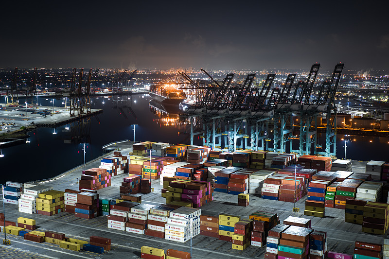 中欧班列跨境电商专列首发西班牙