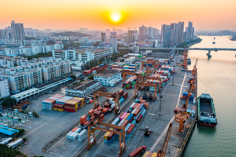 新疆霍尔果斯口岸今年通行中欧班列突破8000列 新疆霍尔果斯口岸今年通行中欧班列突破8000列