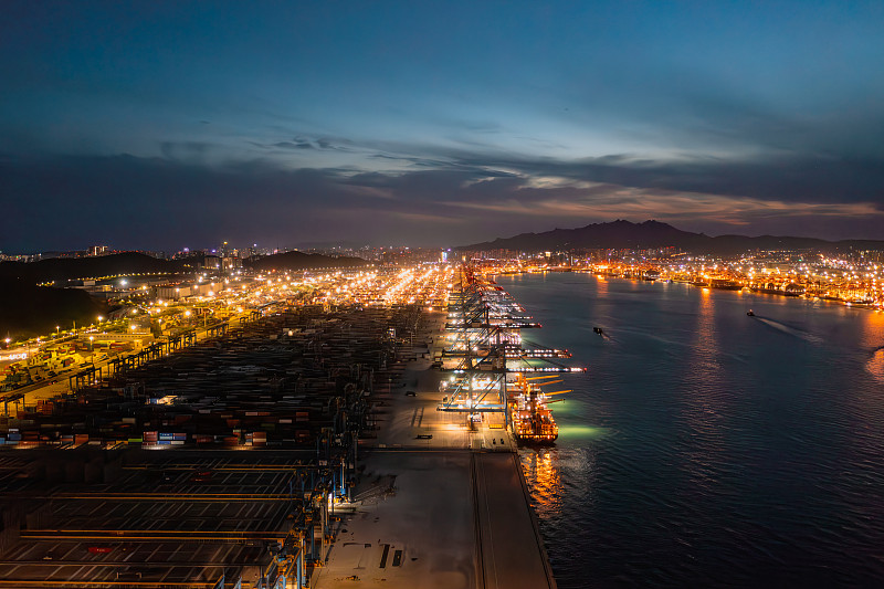 前三季度中国社会物流总额同比增长5.4%