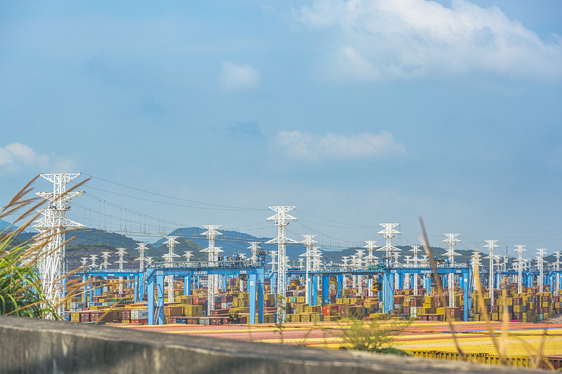 山东中欧班列开行突破2000列