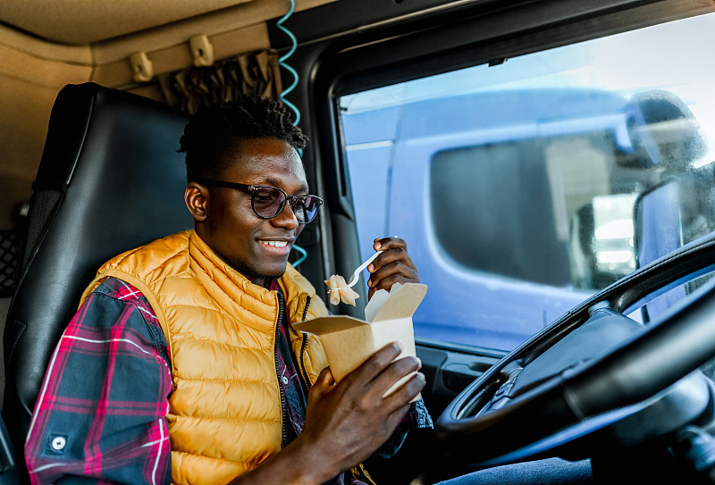 全国县域首例！张家港市发布物流运行核心指标数据