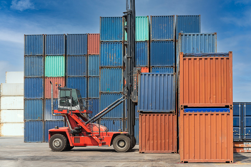 船公司“周周涨价”！跨太平洋、亚欧线齐推涨，运价止跌反弹