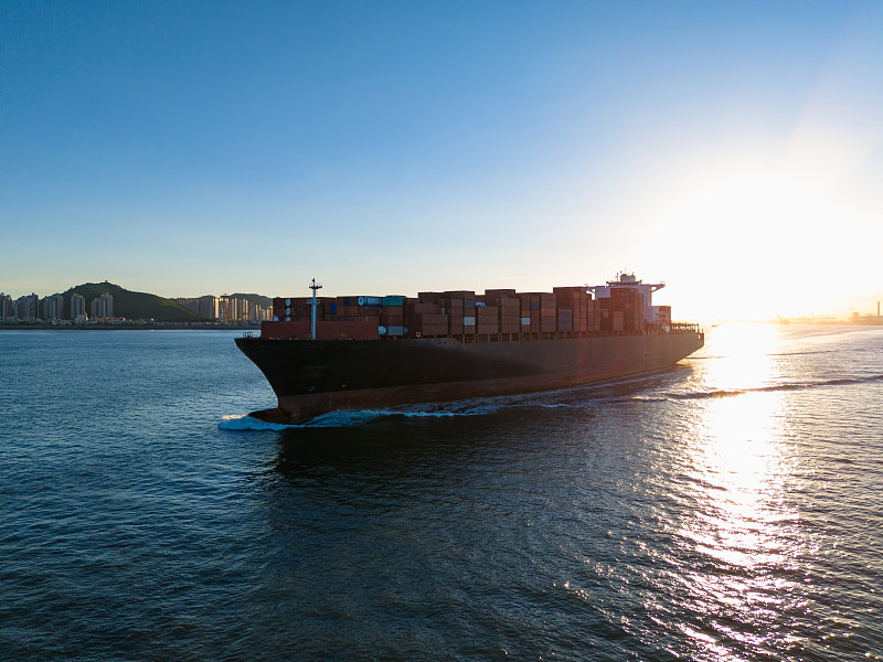 黑海航运保险费率攀升！乌克兰海军无人机袭击黑海油轮后当地航运保险费率开始大幅攀升