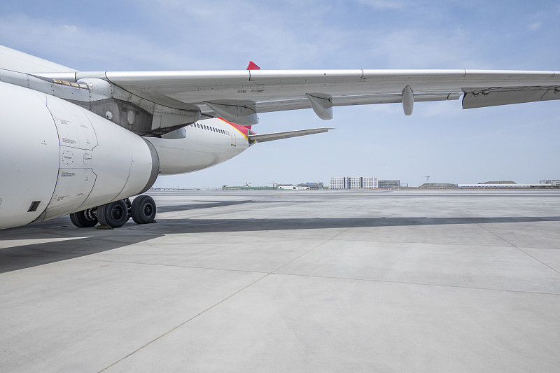 河南中欧班列前十月开行量同比增长49% 河南中欧班列前十月开行量同比增长49%