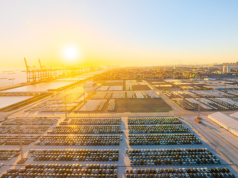 万海503号船事故进展:已卸下987个集装箱 万海503号船事故进展:已卸下987个集装箱