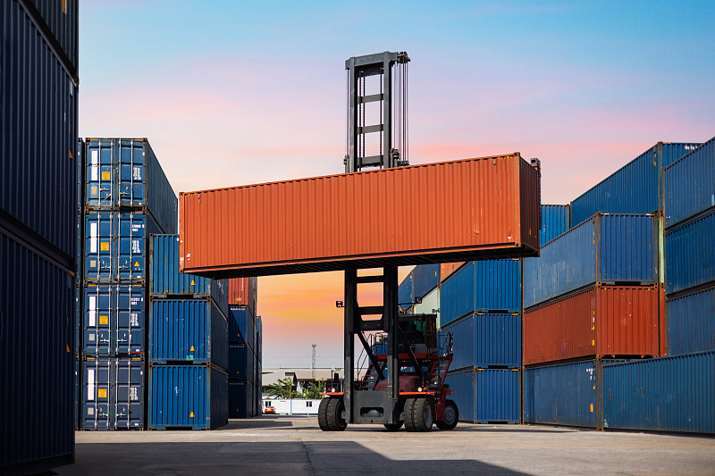 DHL报告:由于需求和运力管理,10月份海运运价大幅上涨 DHL报告:由于需求和运力管理,10月份海运运价大幅上涨