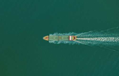 商务部：上海港集装箱吞吐量连续15年位居全球第一