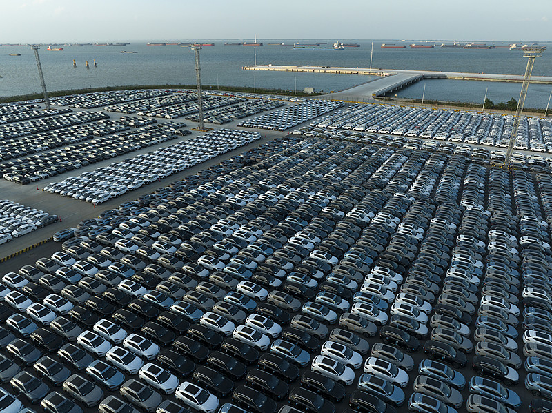 今年前十月上海港集装箱吞吐量同比增6.5%