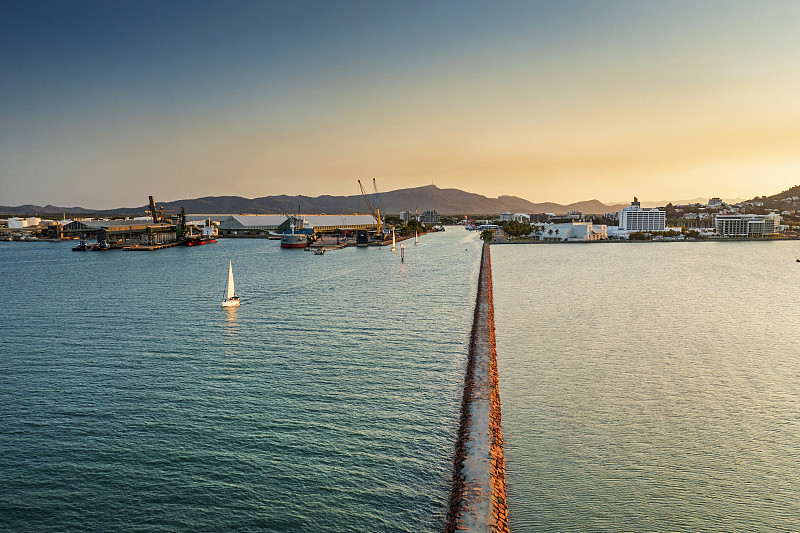 海运运输常见费用有哪些