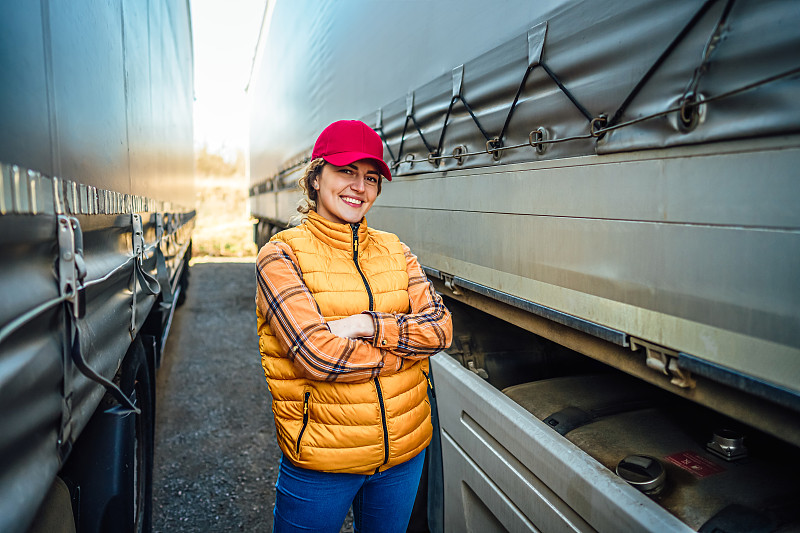 中国到法国空运费用怎么计算?