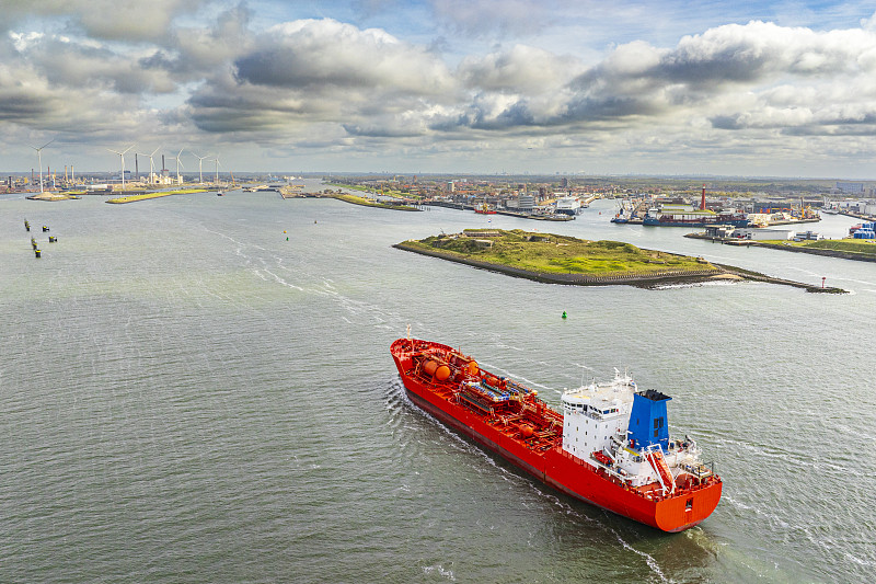 基于中国郑州电视寄到英国坎特伯雷