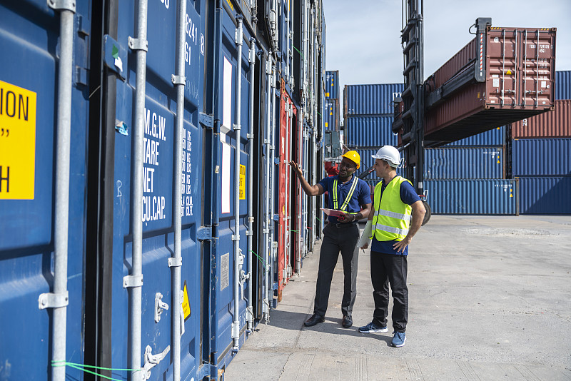 经由南宁牙膏邮寄到英国牛津