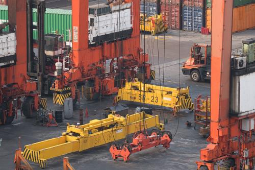 中国广东东莞到意大利海铁联运全封闭海运通道