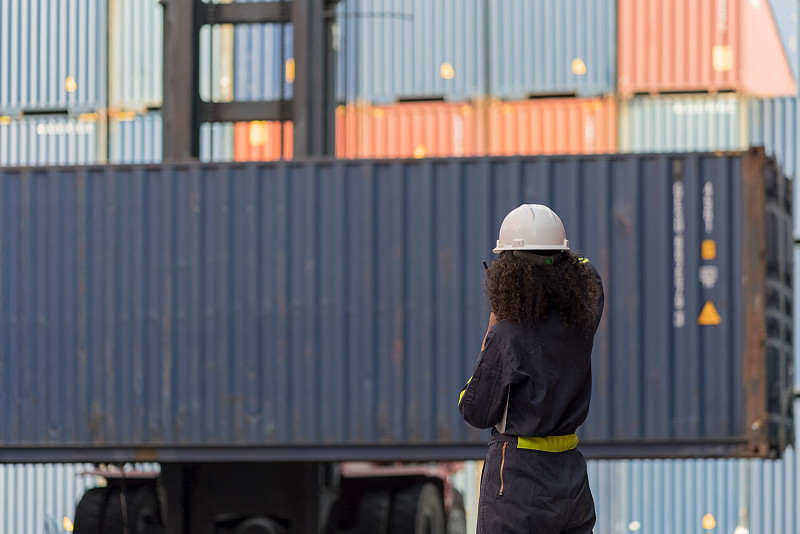 经由苏州将医疗器械邮寄到英国阿伯丁