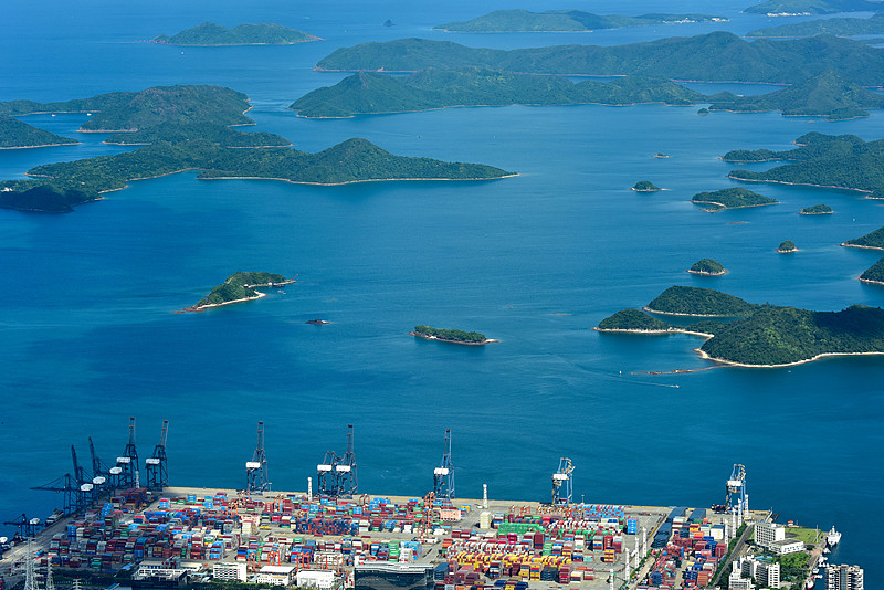 经由中国长春鞋子邮寄到英国利兹