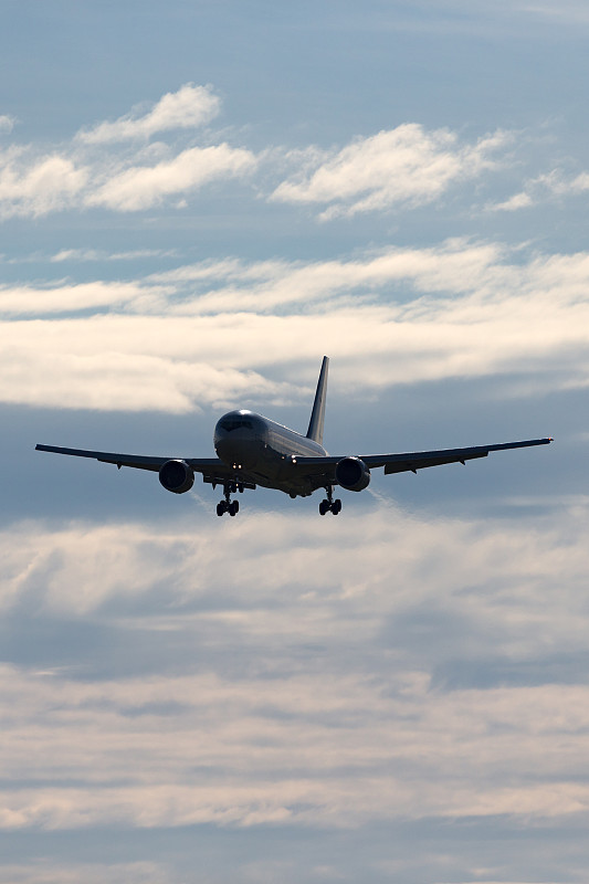 中国山东青岛到巴拉圭跨境邮政空运