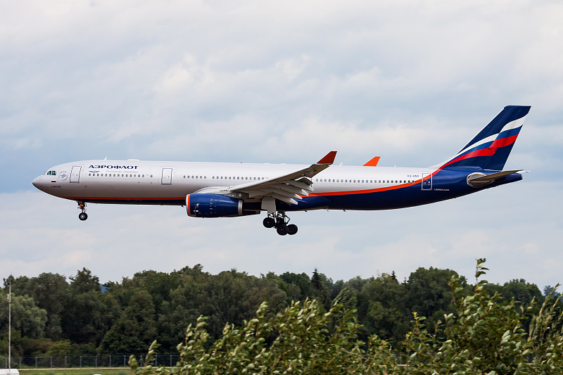 秦皇岛市到英国约克跨境拼箱空运