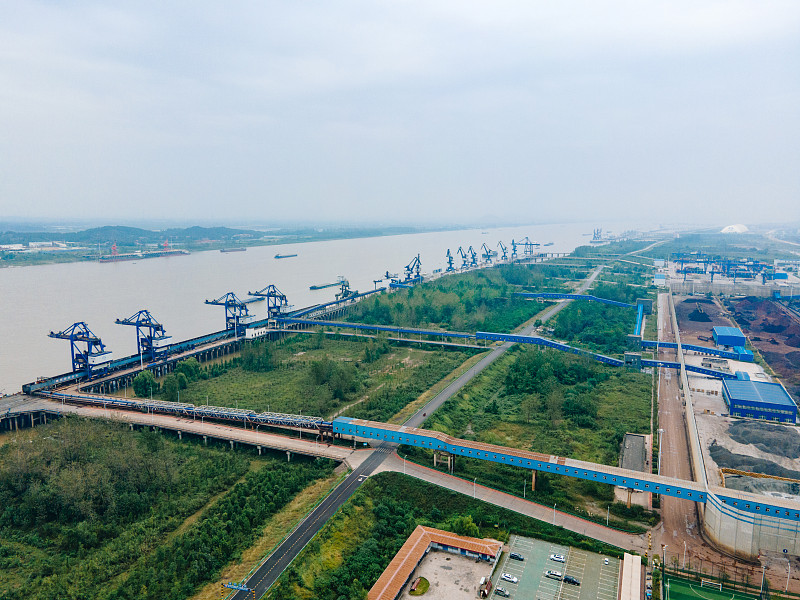 从中国北京火机油寄到英国约克 从中国北京火机油寄到英国约克