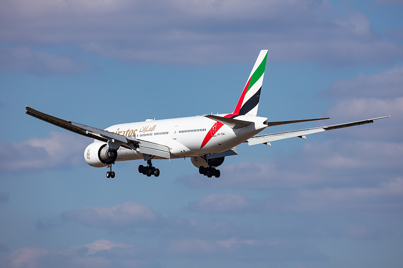 中国宁波到剑桥服装快反空运